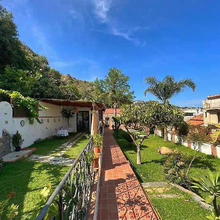 B&B Villa Vittoria 지아르디니낙소스 외부 사진