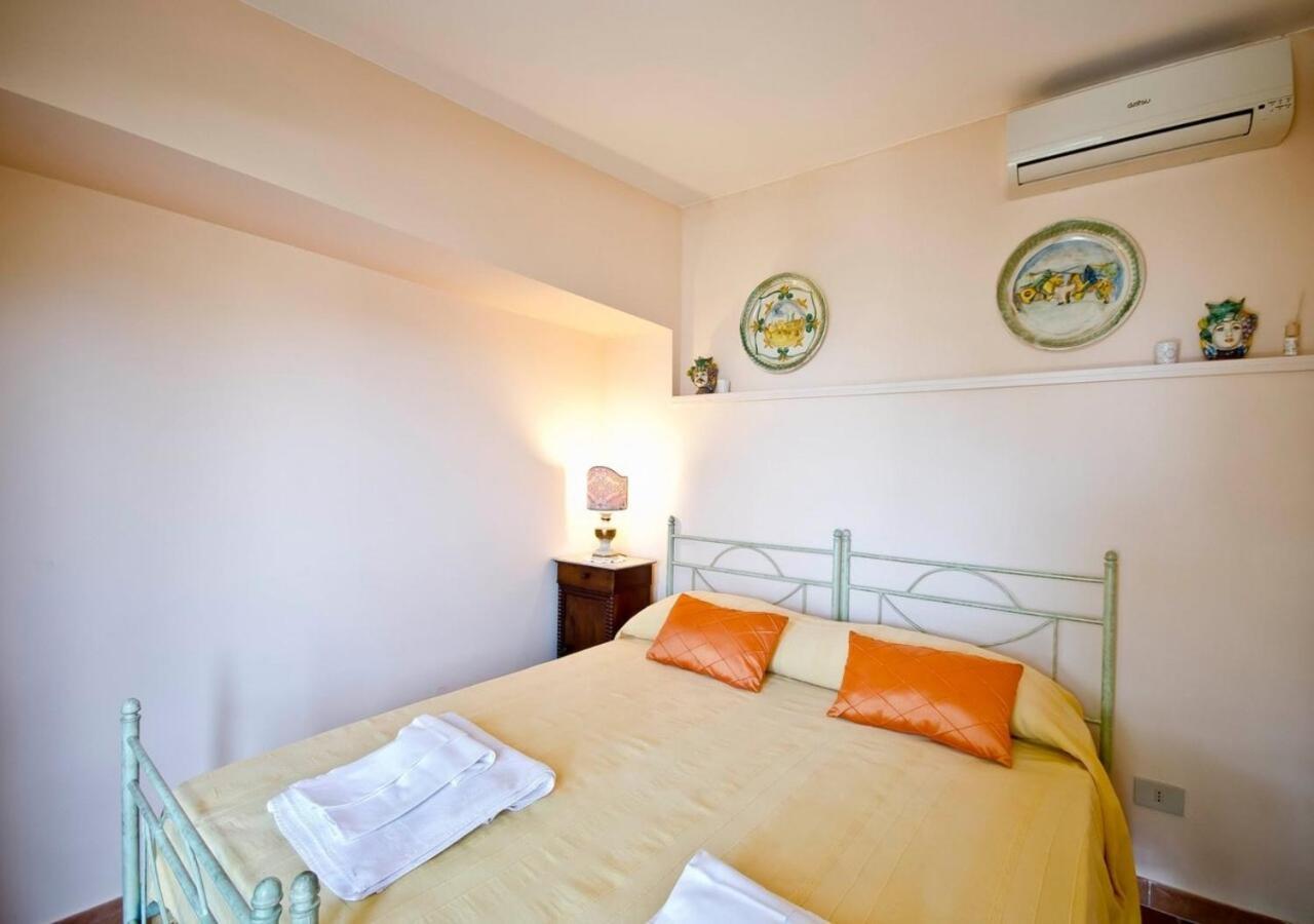 B&B Villa Vittoria 지아르디니낙소스 외부 사진