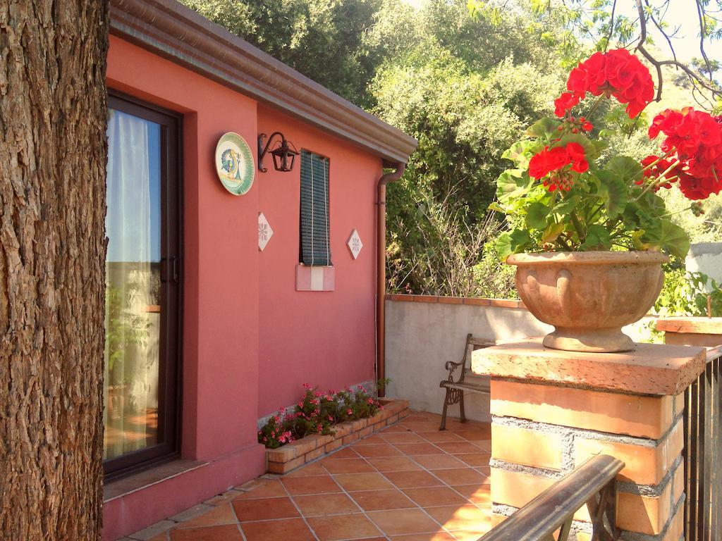 B&B Villa Vittoria 지아르디니낙소스 외부 사진